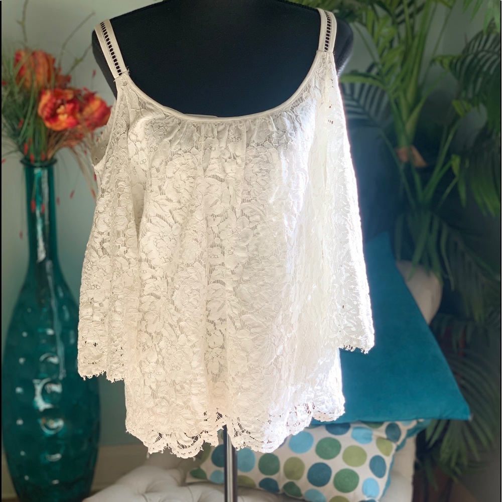 White House black Market lace cream top sz am